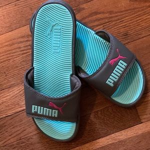 New Puma women’s sandals size 10